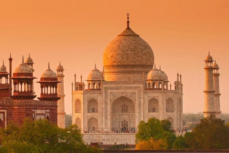 Morning Taj